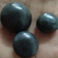 سه عدد الماس سیاه قدیمی
