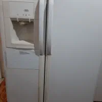 یخچال فریزر ساید کار میکند یک مشکل کوچیک داره|یخچال و فریزر|بروجرد, |دیوار