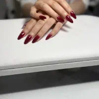 خدمات کاشت ناخن با قیمت مناسب