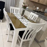 میز نهارخوری ۴ نفره