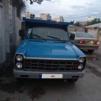 نیسان ۴۰۰