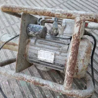 موتور ویبره تک فاز