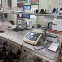 آزمایشگاه خاک و آب و گیاه مهک . فتاح پور