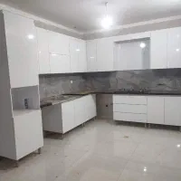 کابینت های گلاس براقیت درخشان با تمامی یراق الات