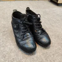 نیم بوت تمام چرم