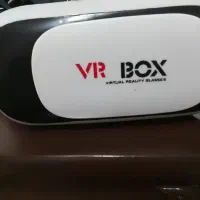 عینک واقعیت مجازی همراه باکنترل