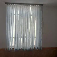 چهار  عدد پرده عمودی مستعمل