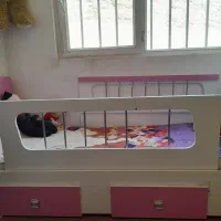 سرویس خواب|تخت و سرویس خواب|مهاجران, |دیوار