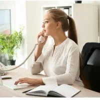 نیازمند همکاری منشی خانم
