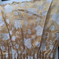 یک جفت پرده ضخیم در حد نو