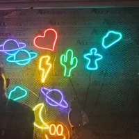 چراغ خواب دیواری نئون neon