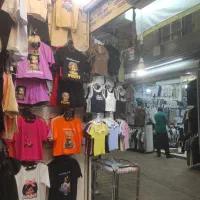 فروشنده پوشاک