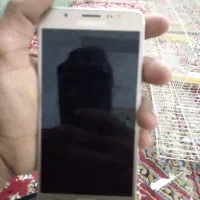 یه عدد گوشی به فروش میرسد