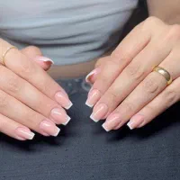 خدمات کاشت ناخن(پودر)|خدمات آرایشگری و زیبایی|بندرعباس, |دیوار