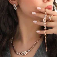 دعوت به همکاری از بانوان