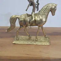 سه عدد مجسمه برنزی