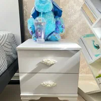 تخت و پاتختی