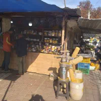 فرصت شغلی ادویه‌فروشی در قرعه بازار عاقلیه لاهیجان