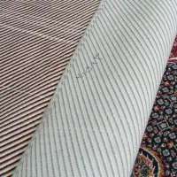 فرش نو نو هفت و نیم متری دو عدد مو جود هست