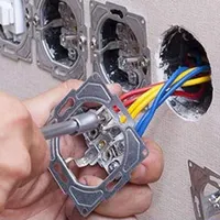 نصب لاین و هالوژن  و برق ساختمان