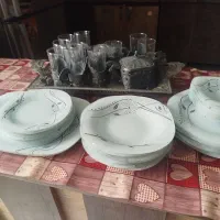 سرویس بشقاب و استکان