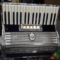 آکاردویون ولت مستر|پیانو، کیبورد، آکاردئون|اردبیل, |دیوار