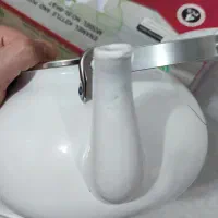 کتری و قوری ست نو با جعبه|قوری، کتری، قهوهساز دستی|رشت, حومه رشت|دیوار