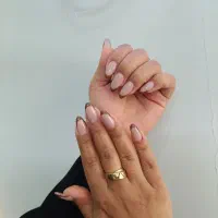 کاشت ناخن با بهترین متریال