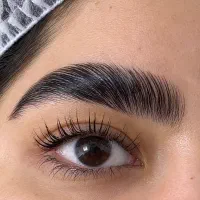 لیفت مژه و ابرو با تخفیف ویژه