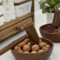 ضرف گردوشکن به همراه چکش طرح چوب