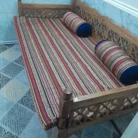 تخت سنتی با شاه نشین