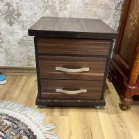 یک‌عدد پاتختی درحد نو بسیارتمیز وسالم
