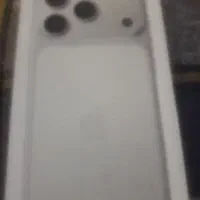 گوشی اپل اک هیچ استفاده نکردم وقاب وشارژ هم دارد