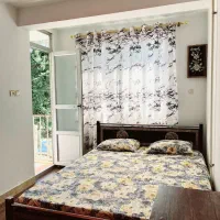 اجاره سوییت دو خواب باپارکینگ مرکز رشت|اجارهٔ کوتاه‌مدت آپارتمان و سوئیت|رشت, توشیبا|دیوار