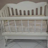 تخت کنار تخت مادر تخت و تشک کودک مناسب سیسمونی|تخت و صندلی بچه|تهران, نازی‌آباد|دیوار