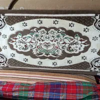 ۲عدد پشتی تمیز و در حد نو