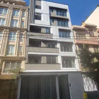 ساختمان یکجا زمین200متری سند دار 3طبقه تک واحدی