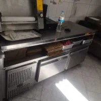 یخچال میز کاری