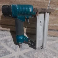 دستگاه میخ کوب