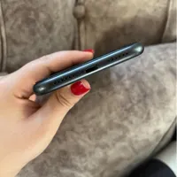 اپل iPhone 11 با حافظهٔ ۱۲۸ گیگابایت