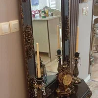 آینه و شمعدان چوبی