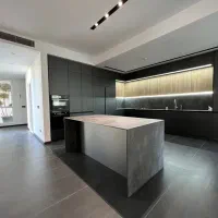 تاپ لوکیشن نیاوران ۹۵متر مینی مال سوپرمدرن