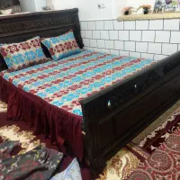 تختخواب و میز آریش بزرگ