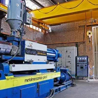 دستگاه ۱۰۰۰تن ساخت ایتالیا