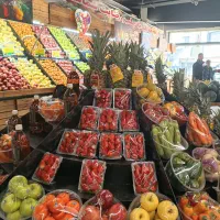 اجاره مغازه میوه فروشی وشراکت در منطقه پر تردد