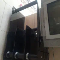 میز تلویزیون شیشه ای