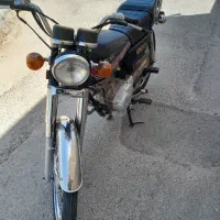 هوندا۱۲۵ مدل ۱۳۹۰