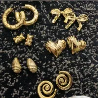 گوشواره رنگ ثابت