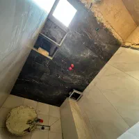 کارگر کاشیکاری