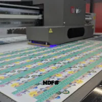 چاپ فلت بد / چرم، پلکسی، چوب، فلز